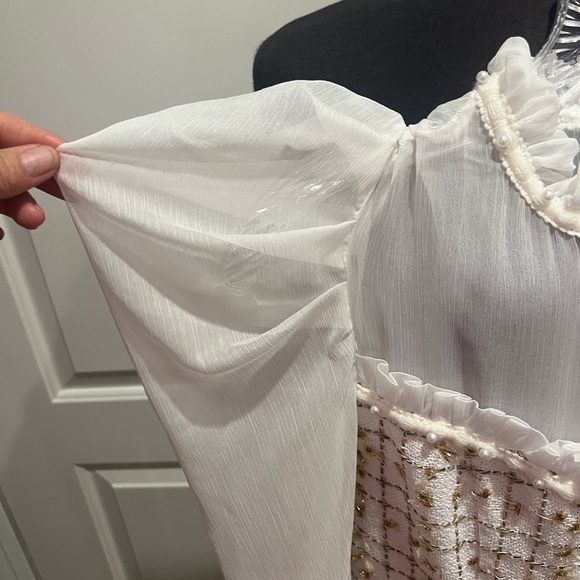 NWT Beautiful unique french style blouse - Picture 4 of 5